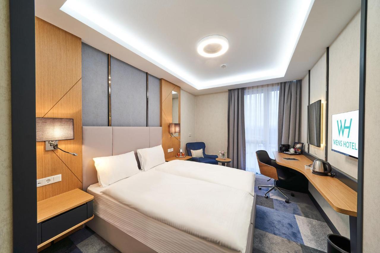 Wens Hotel ไมนซ์ ภายนอก รูปภาพ